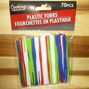 Plastic Fork 2 Prong Cooking Concepts 70 Piece SEALED 3 1/2 Inch Fruit Fork